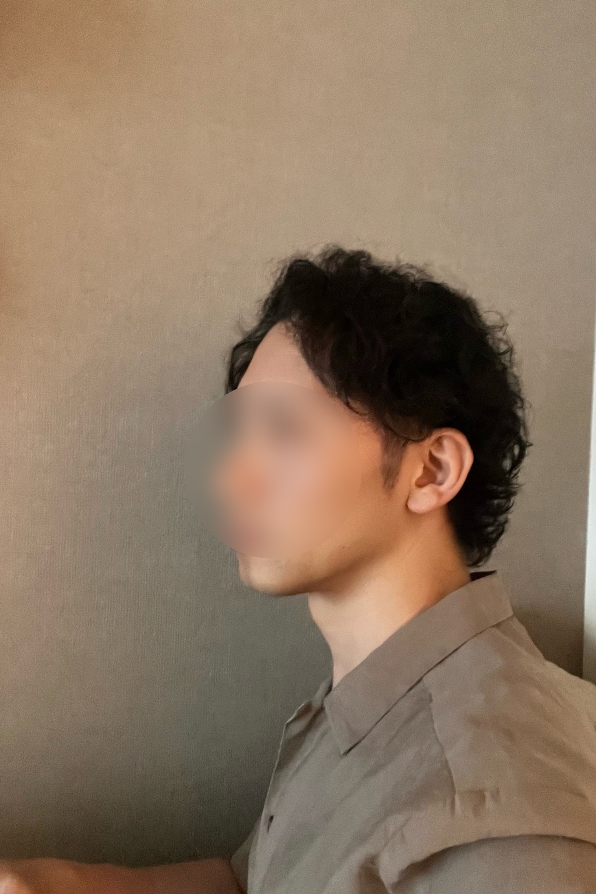 視線を外す