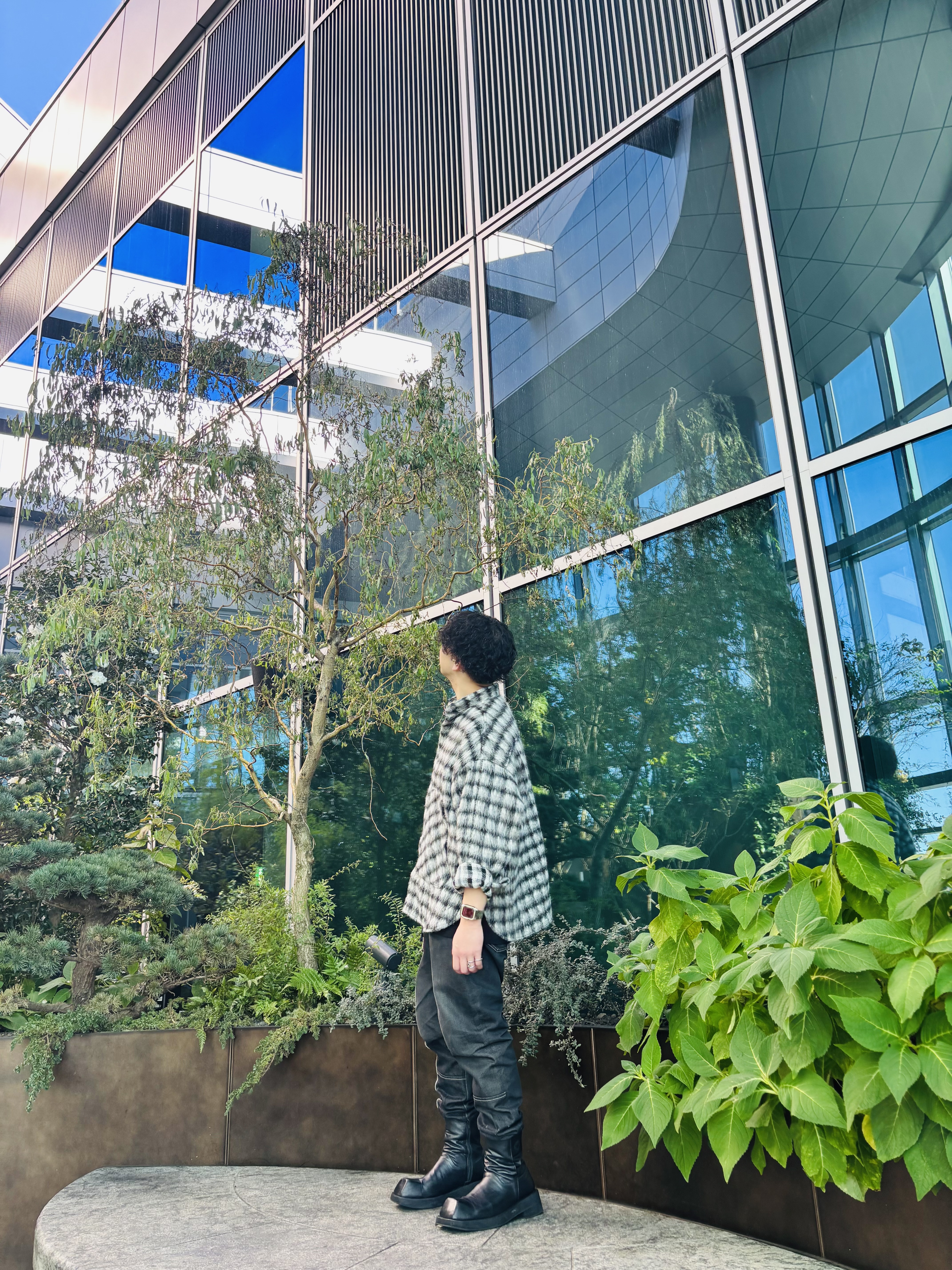 服は同じでも、靴で印象って変わるよね。